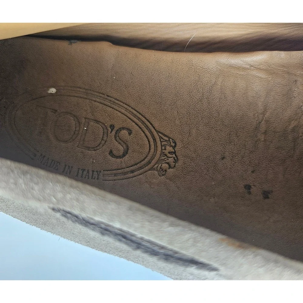Tod's Gommino City Mens 7.5 Driving Shoes Brown Suede Pebble Sole Loafers Italy